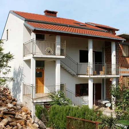 For Families With Children - 5554