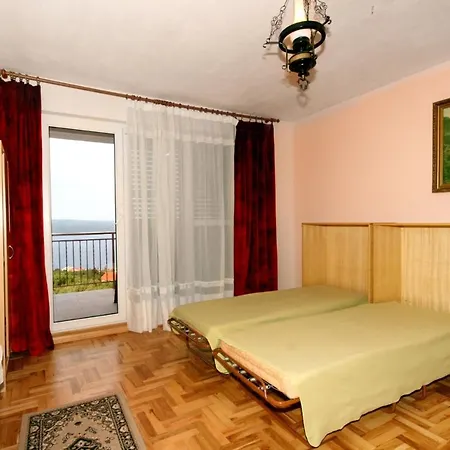 For Families With Children - 5554 *