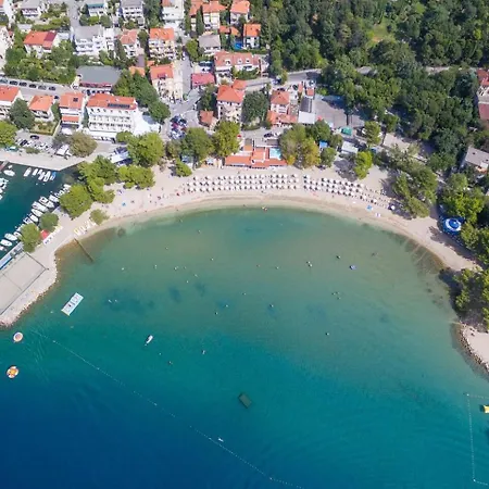 For Families With Children - 5554